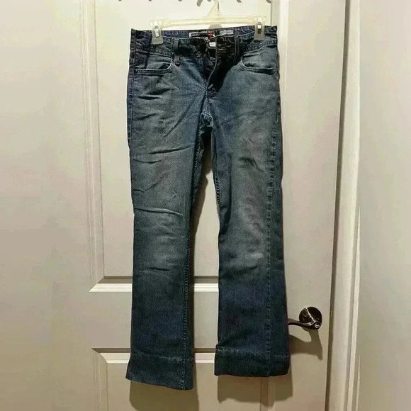 Old Navy Low Rise Boot Cut Size 2 Jeans - Picture 1 of 11